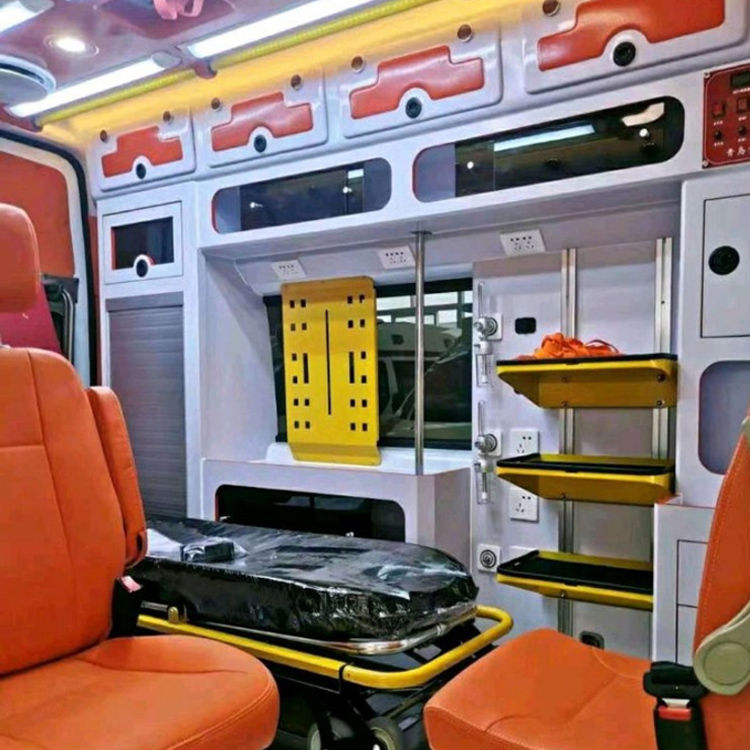 镜铁区长途救护车护送病人租赁价格